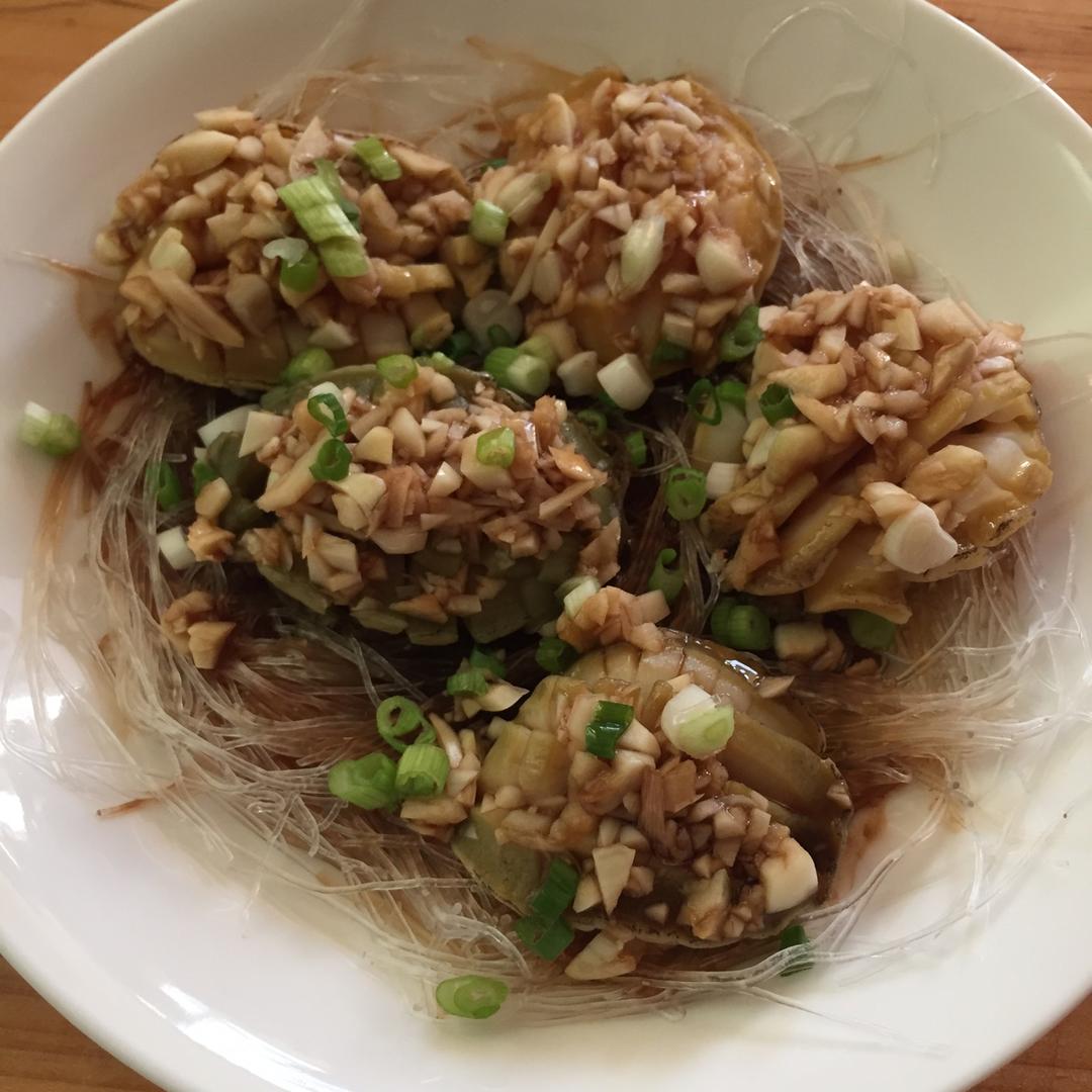 蒜蓉粉丝蒸鲍鱼