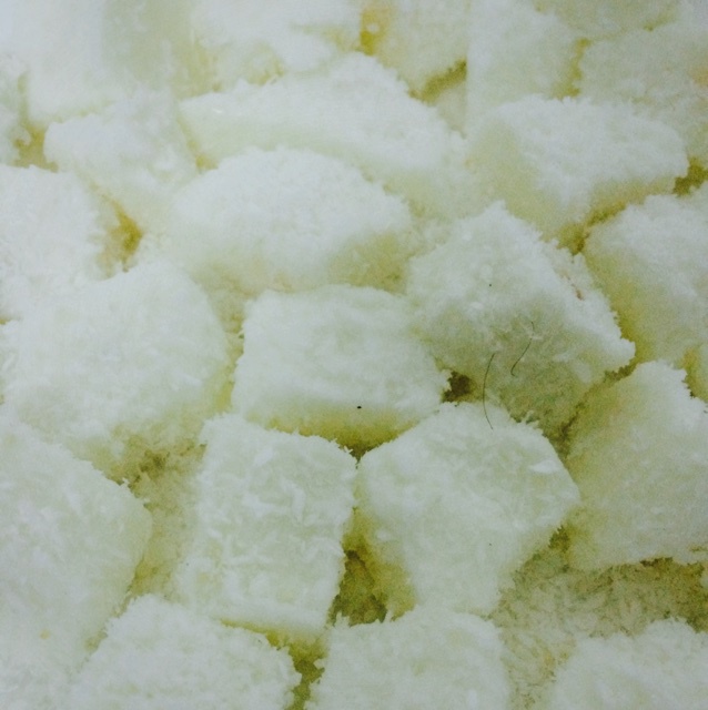 椰子奶糕（附上脆炸鲜奶做法）