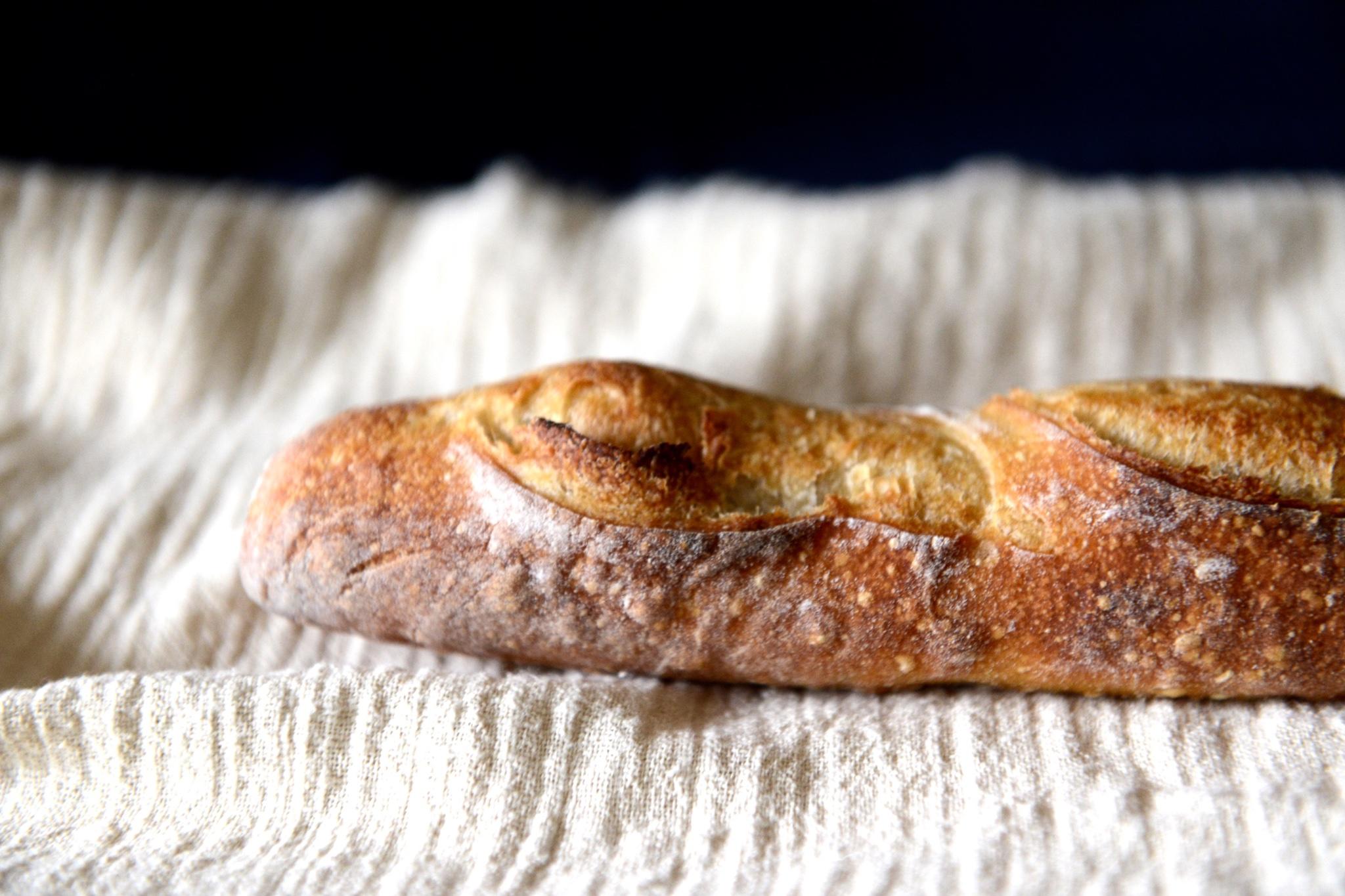 《割口发烧友的面包》—— 口感轻盈松脆的法棍（即发干酵母快手版1）的做法