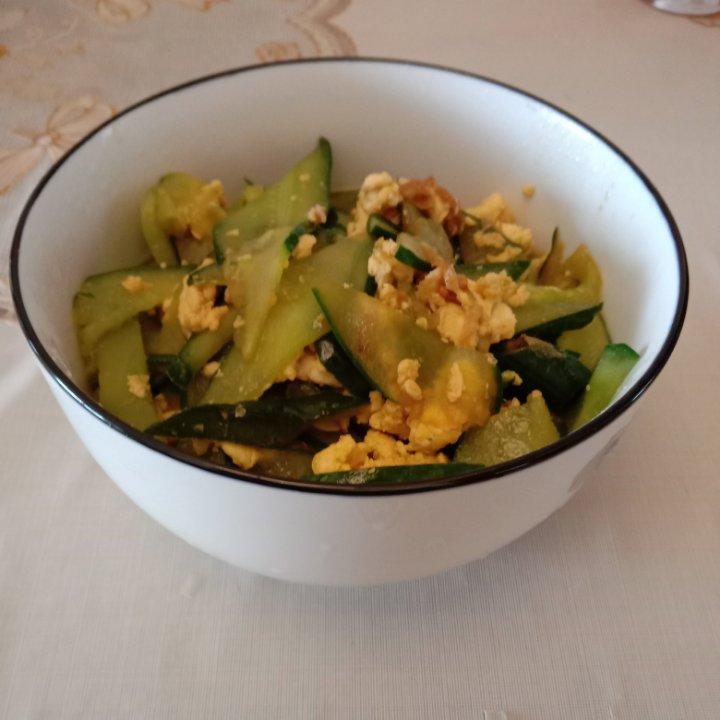 黄瓜炒鸡蛋 （青瓜炒鸡蛋）