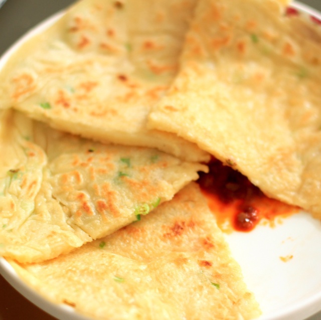 快手鸡蛋葱油饼