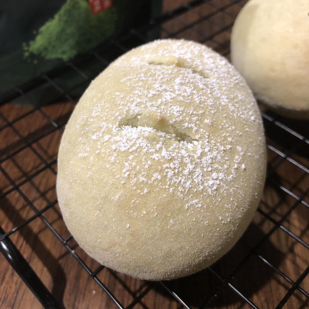 宇治金时小猪鼻（抹茶红豆面包）