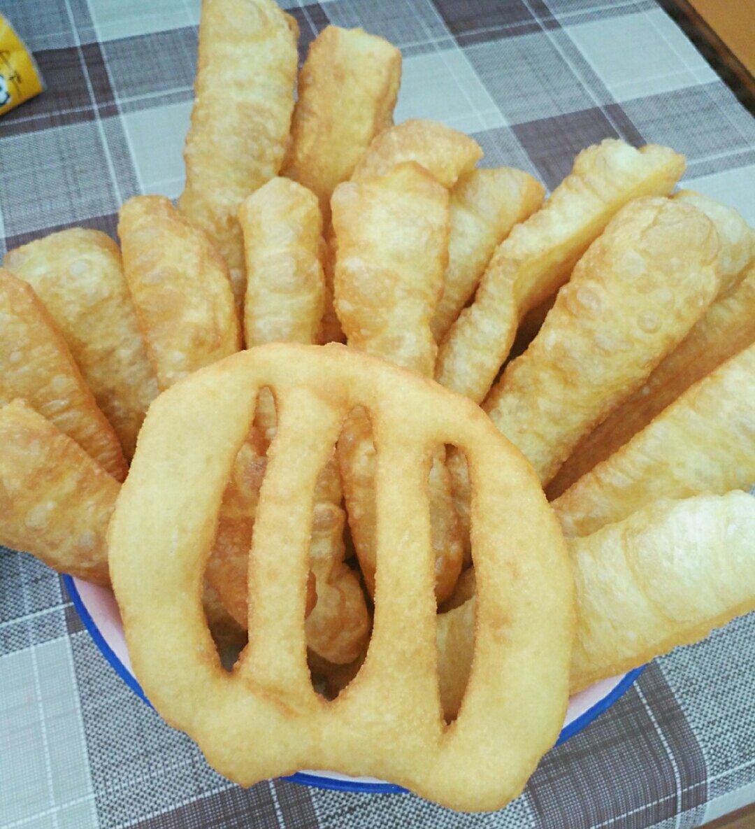 自制蓬松酥脆大油条
