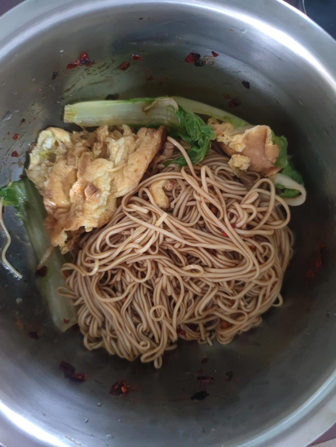 酸辣凉拌面