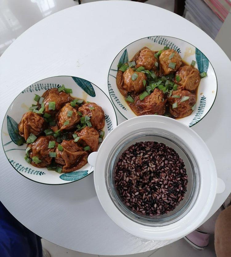 红烧油面筋塞肉