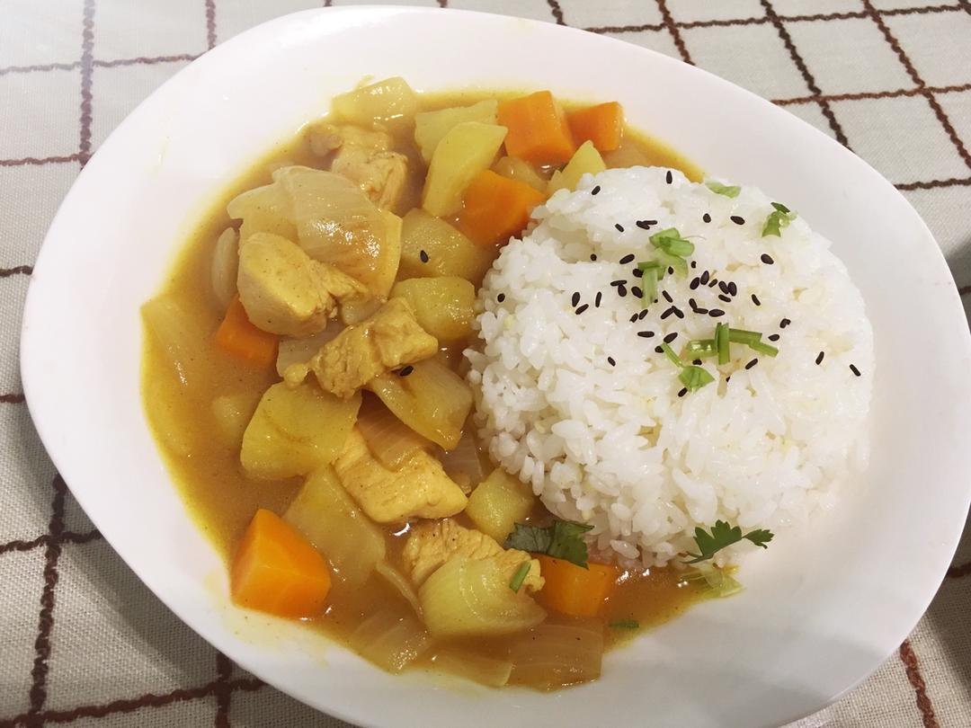 浓香醇厚日式咖喱鸡饭，吃一口就沦陷