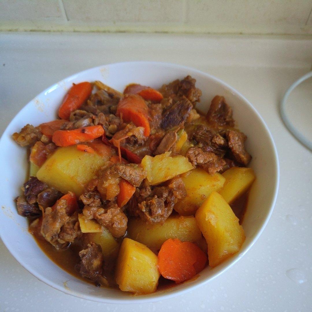 番茄土豆炖牛腩