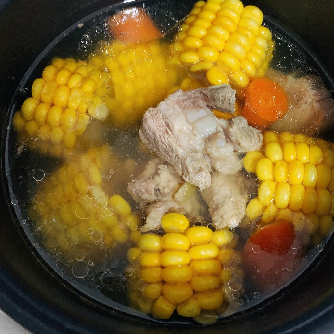 玉米排骨汤