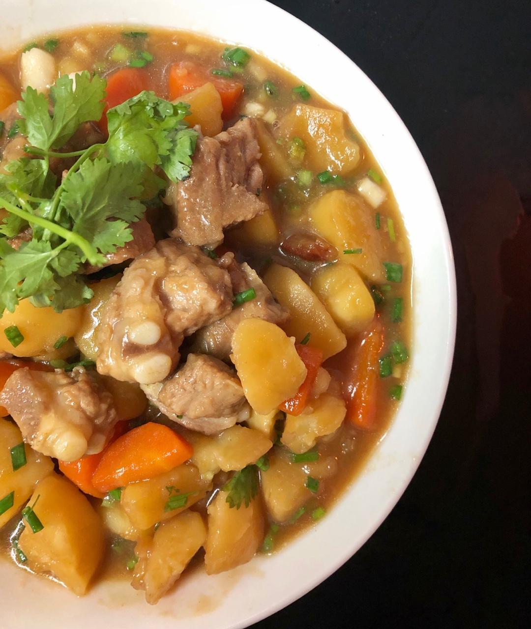 土豆烧排骨