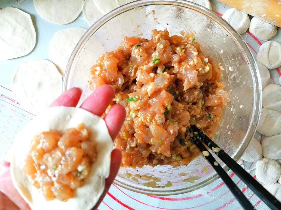 超鲜美的鱼水饺的做法 步骤3