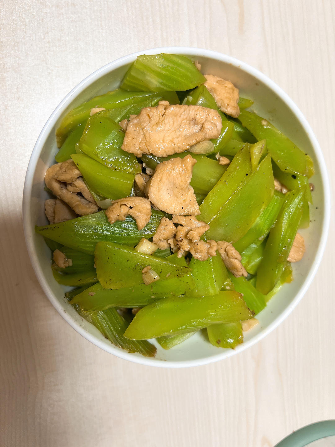 简单又好吃的莴笋炒肉