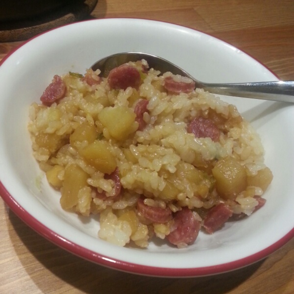 土豆香肠焖饭