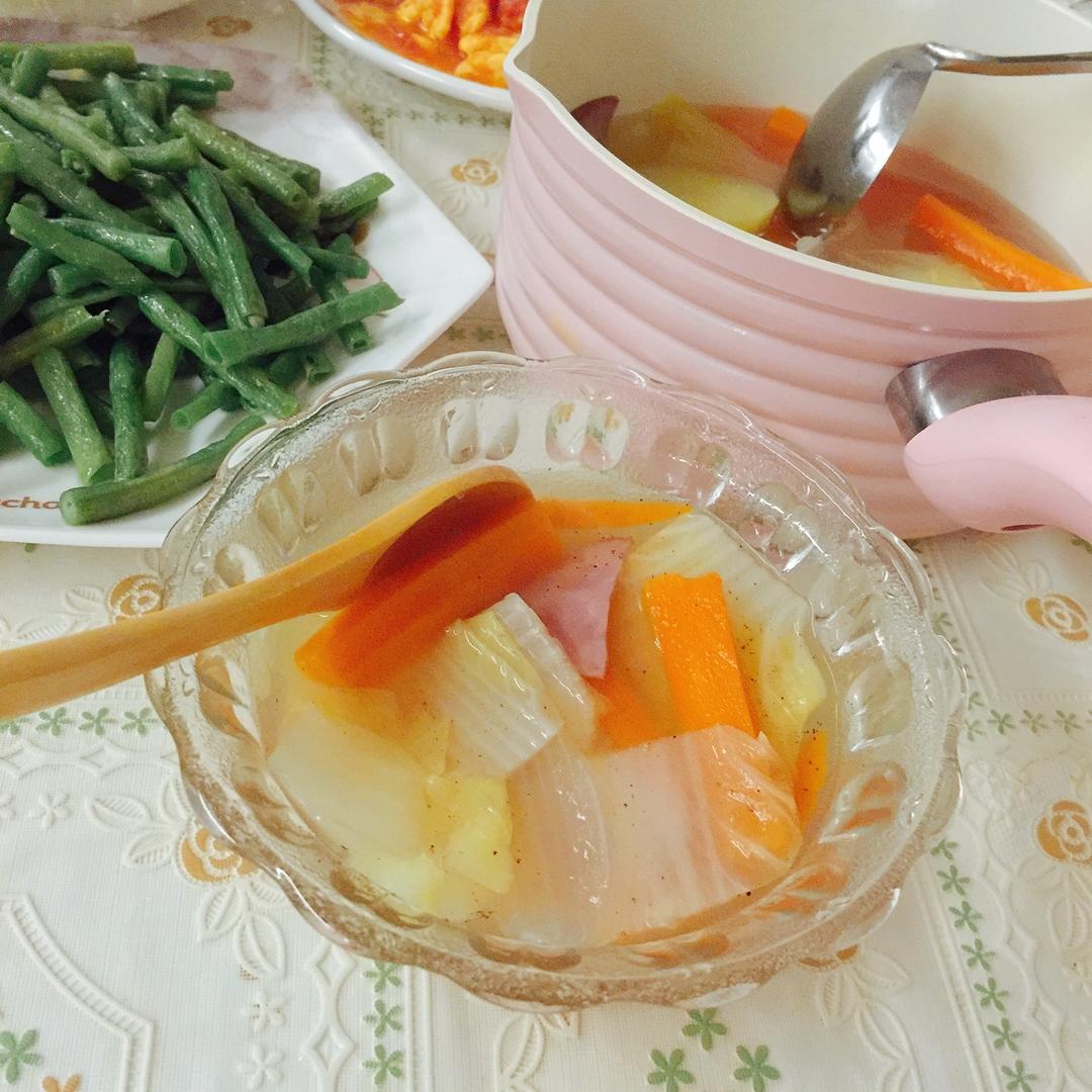 「问题餐厅」鲜甜蔬菜汤・ポトフ