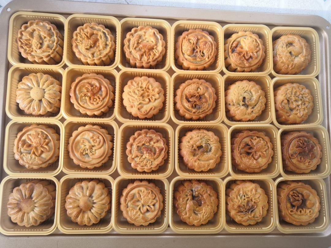 广式蛋黄月饼（75克、50克、各种规格都有）