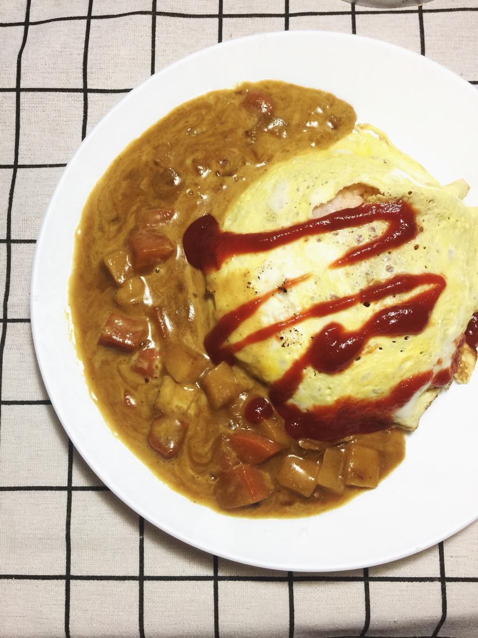 日式咖喱蛋包饭