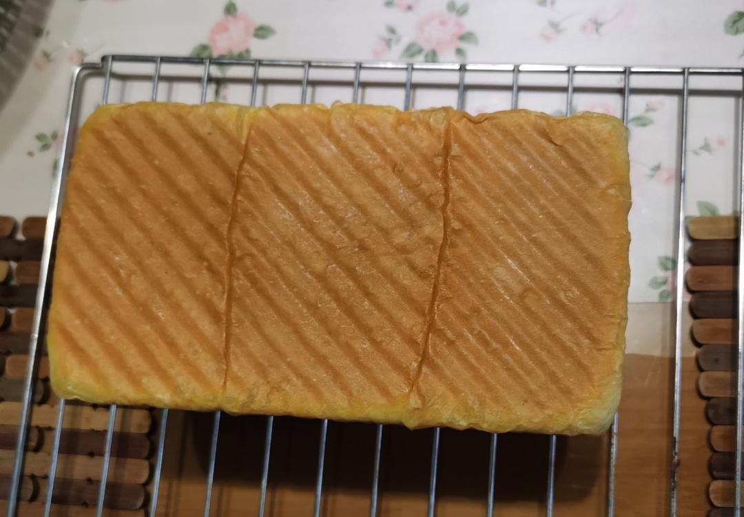 小白手揉南瓜吐司🍞