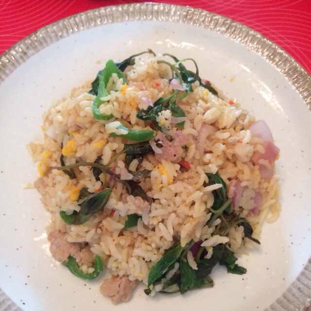 泰式九层塔香辣炒饭