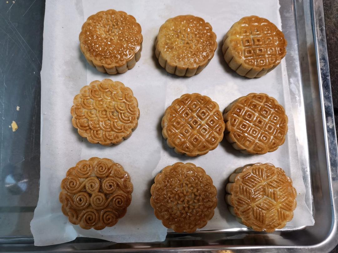 广式莲蓉蛋黄月饼