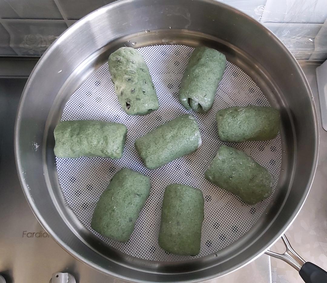 暖宫散寒，最适合女性吃的艾草红豆卷，及艾草汁的保存方法。