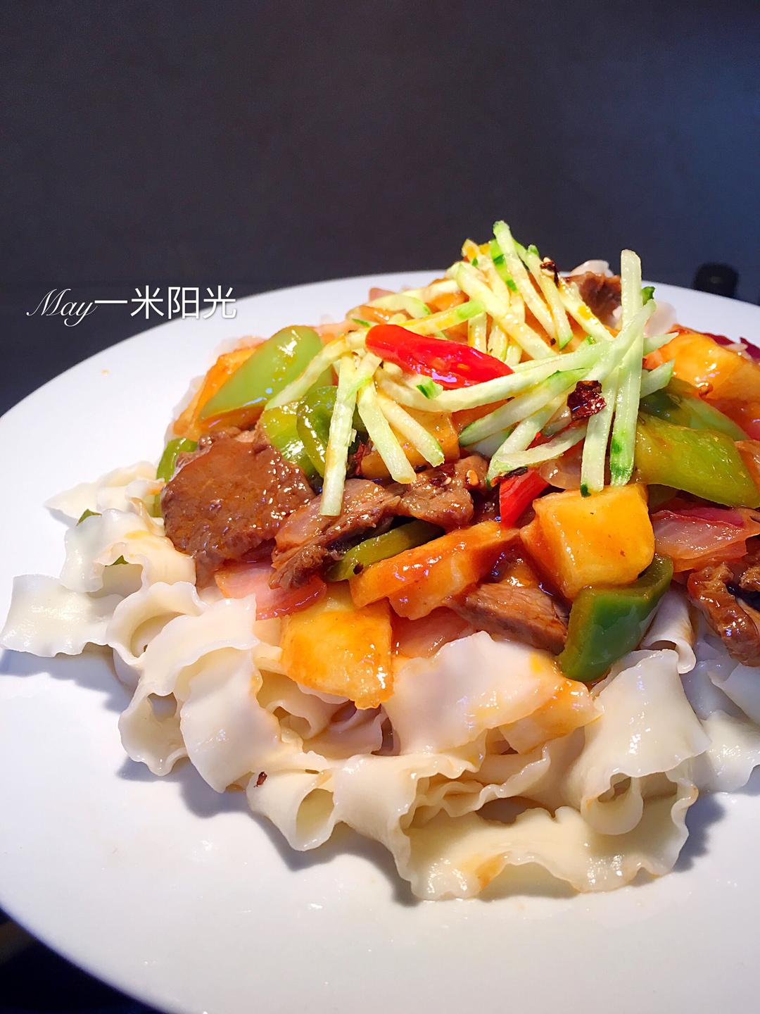 土豆牛肉盖浇面的做法