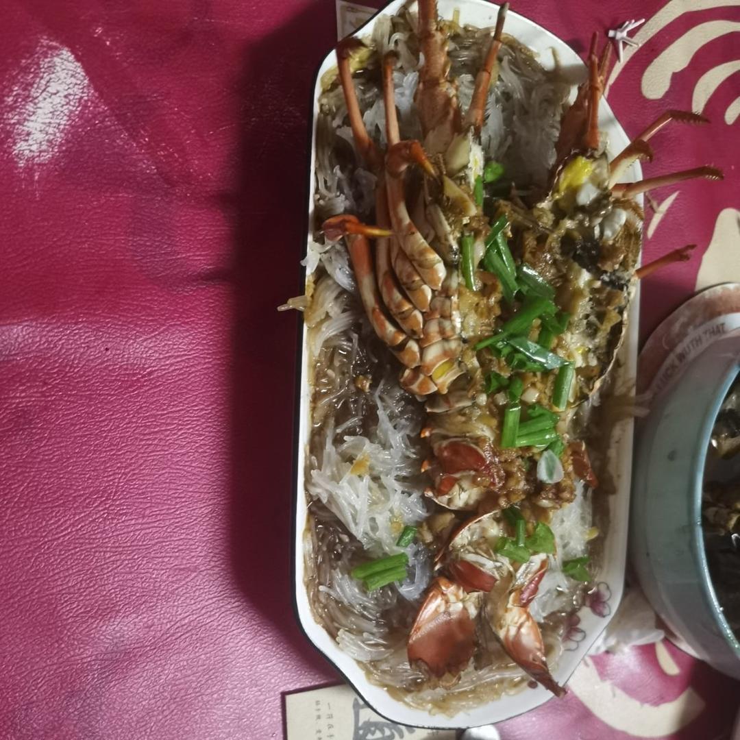 蒜蓉粉丝蒸龙虾（小青龙）