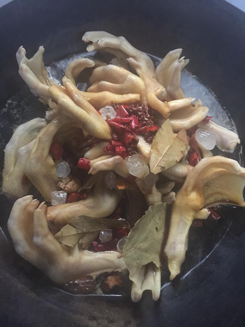 周黑鸭味～～～鸭翅 鸭爪