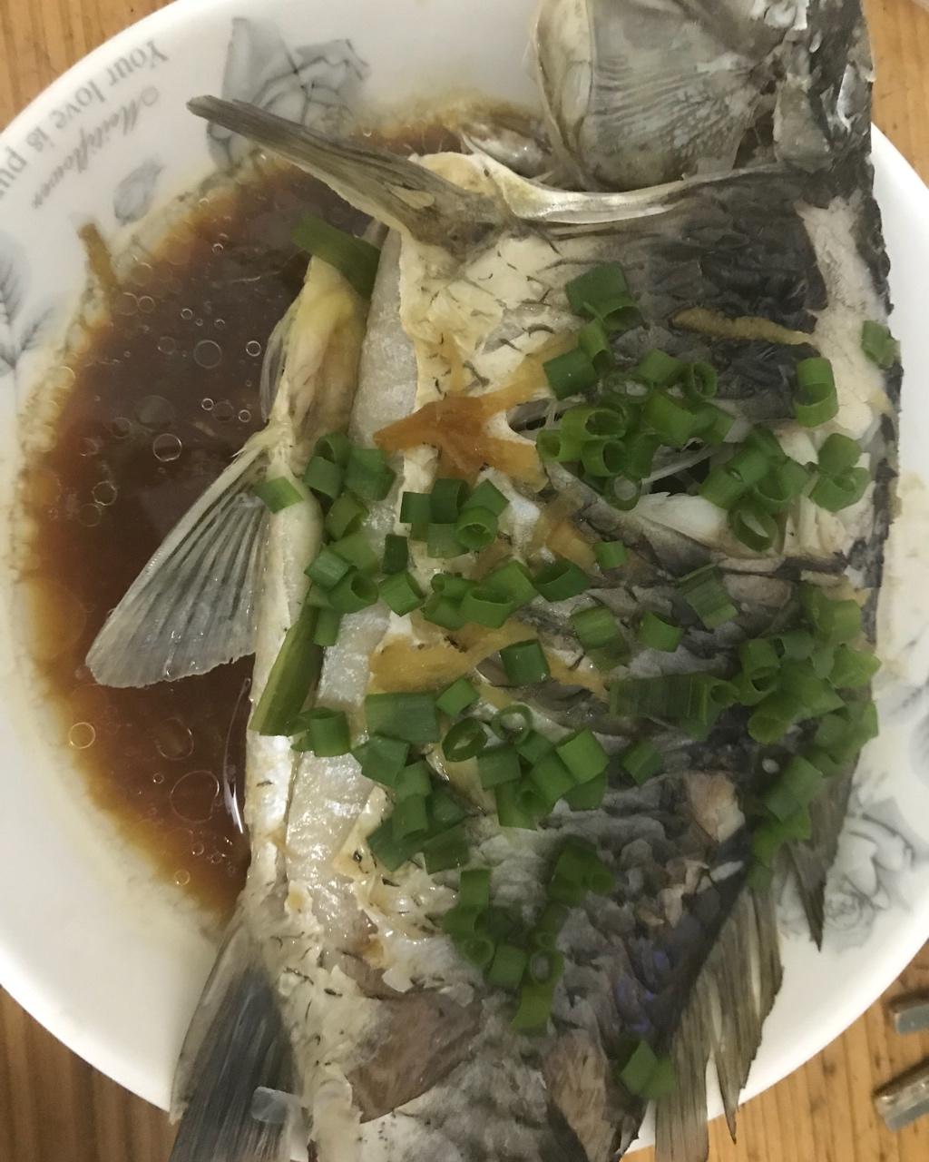 清蒸鲫鱼