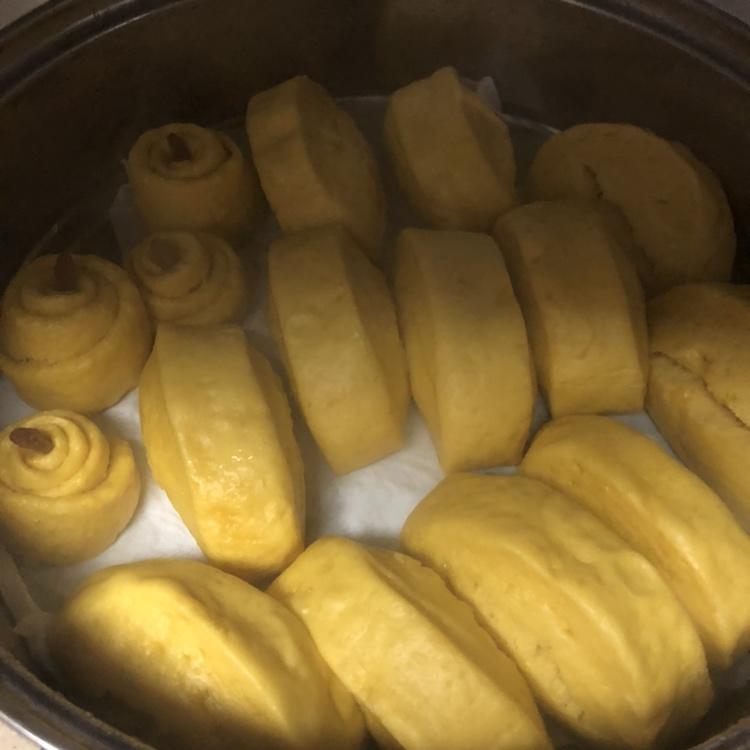 自然开花的南瓜馒头（刀切馒头和南瓜造型）