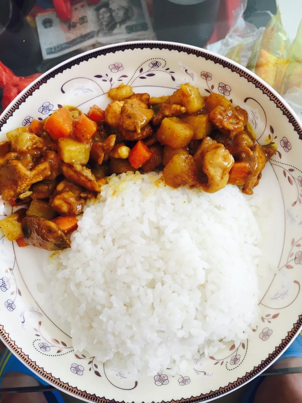 咖喱土豆鸡块
