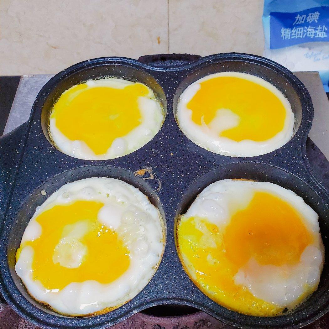 早餐霸王~沉甸甸鸡蛋汉堡