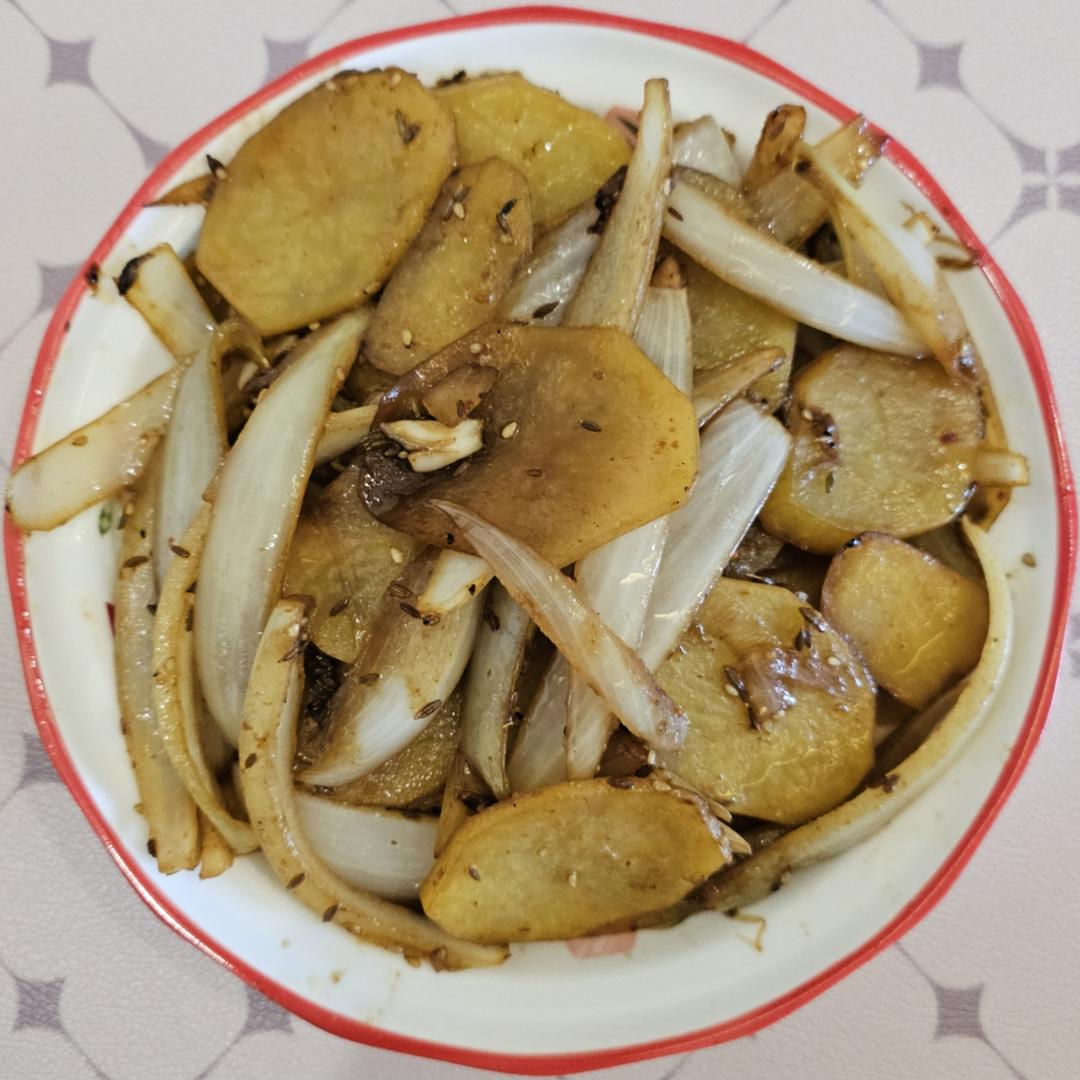 孜然洋葱炒土豆