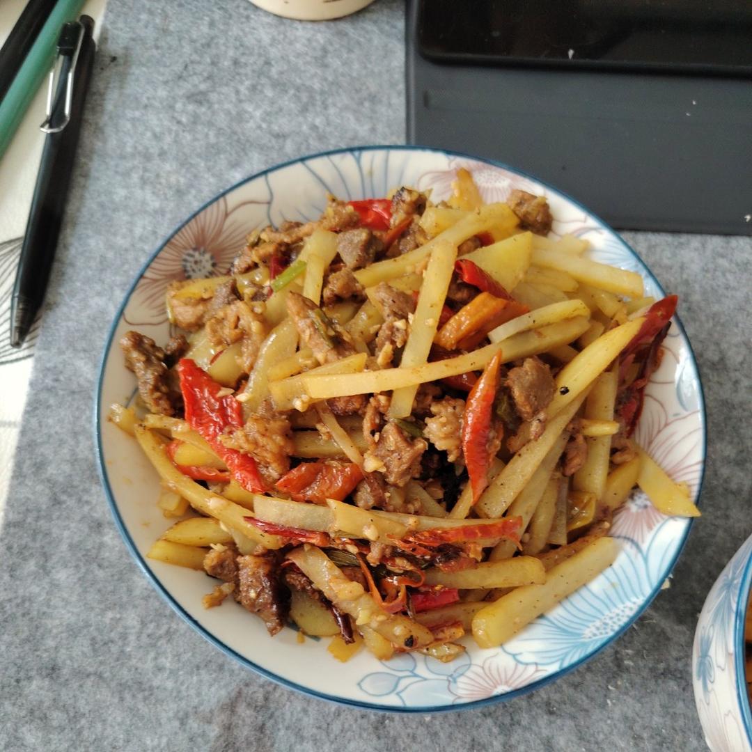 酸辣土豆肉丝——绝对最好吃！