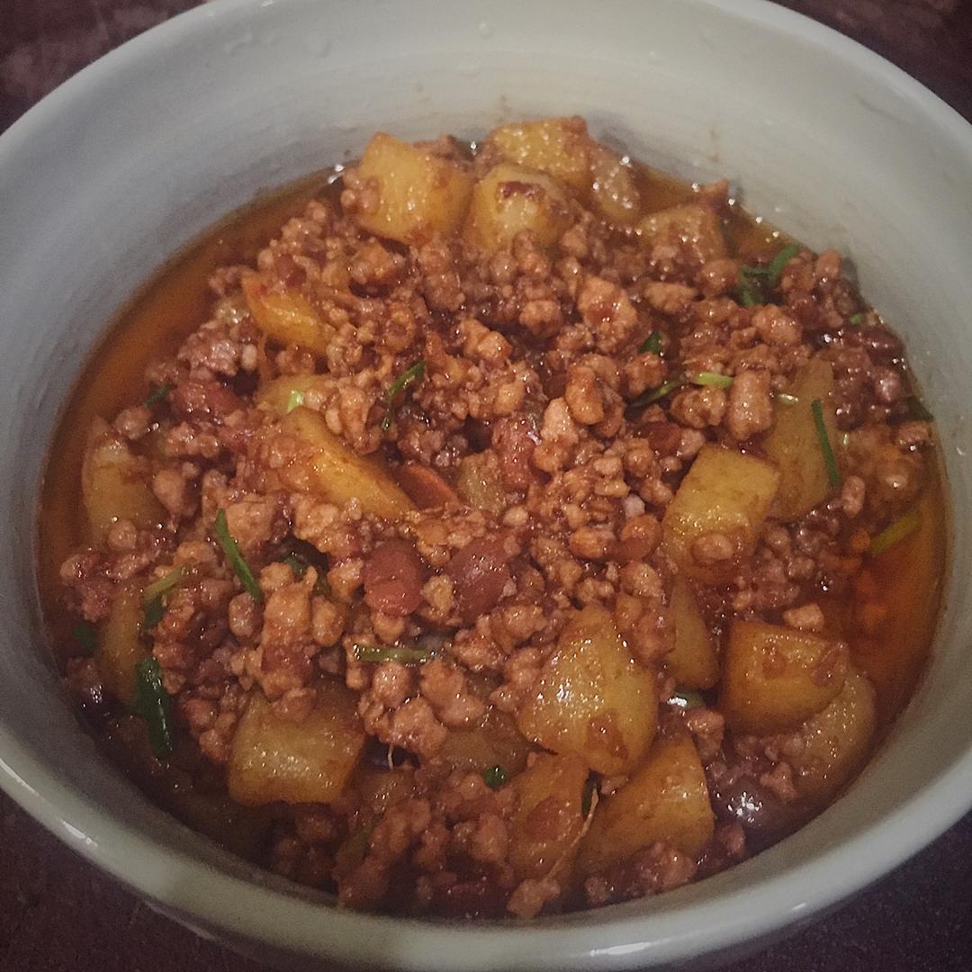 土豆炸酱面