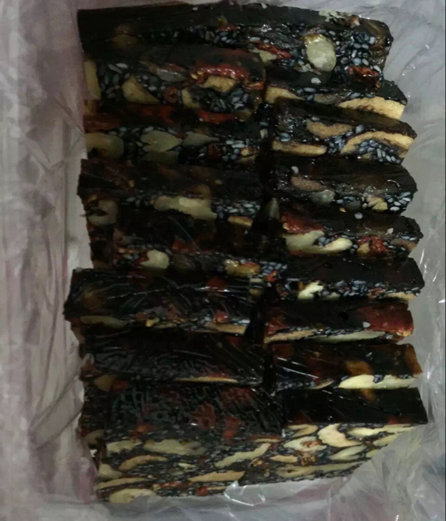老爸的自制阿胶糕