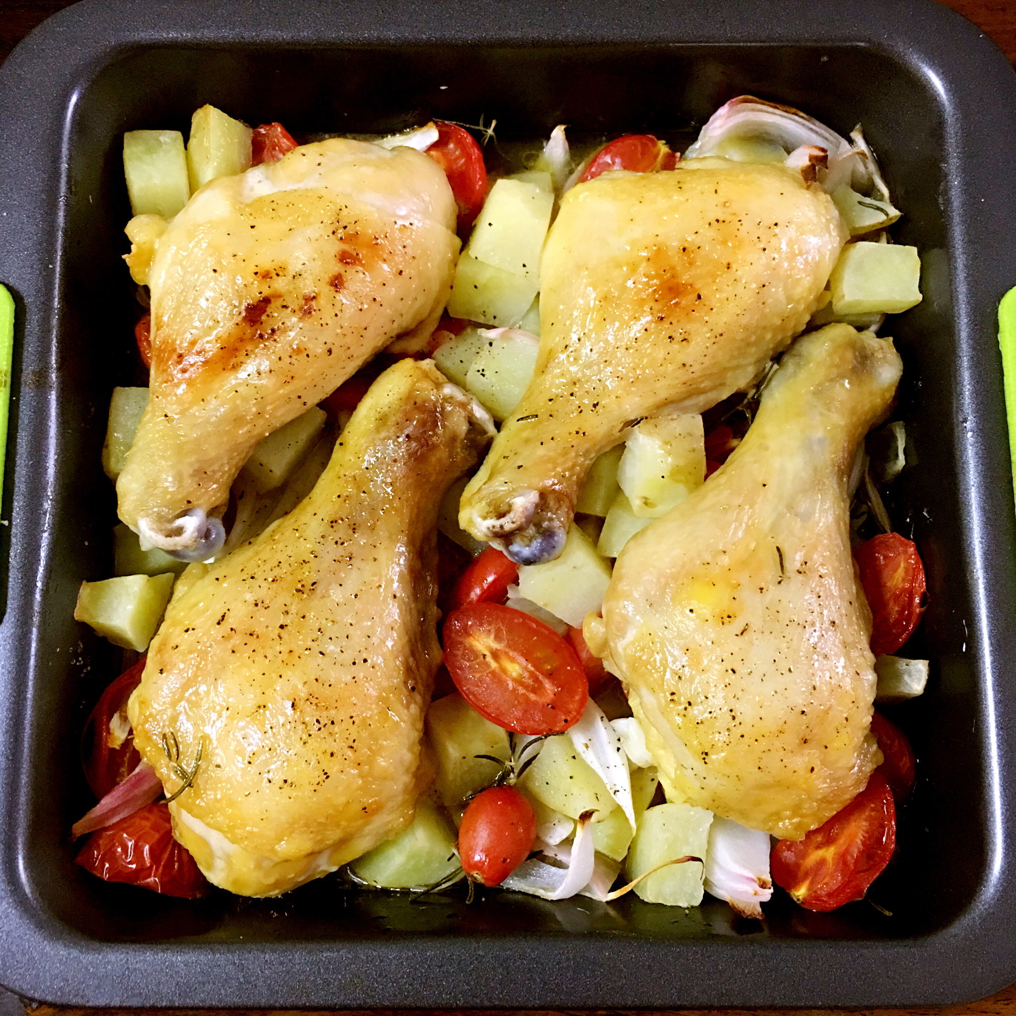 番茄大蒜香草烤鸡腿（庄祖宜）