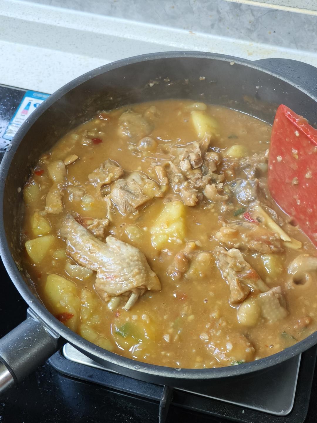 复刻火烧云油焖鸡：史上最简单的下饭神器