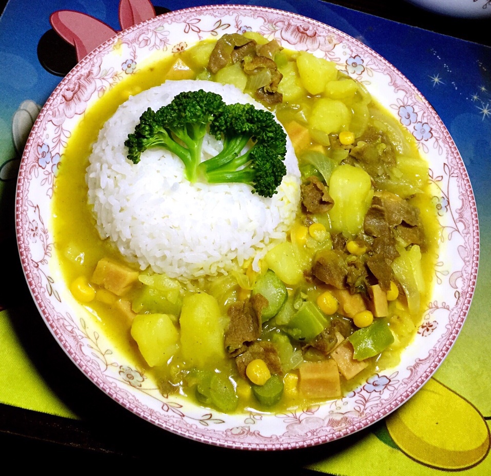 咖喱土豆牛肉盖浇饭