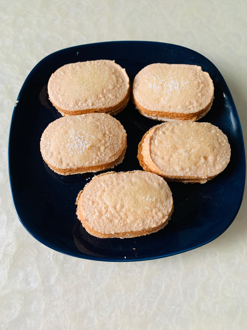 抹茶草莓夹馅达克瓦兹