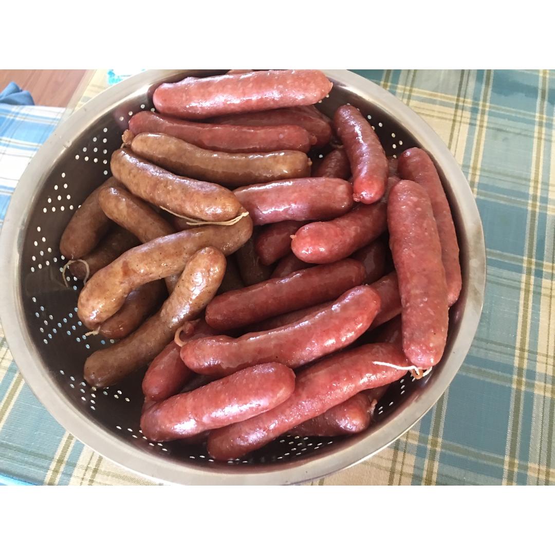 自制黑椒风味脆皮肠--多图详解手工灌肠