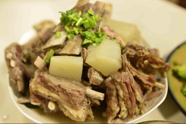 清炖羊肉汤
