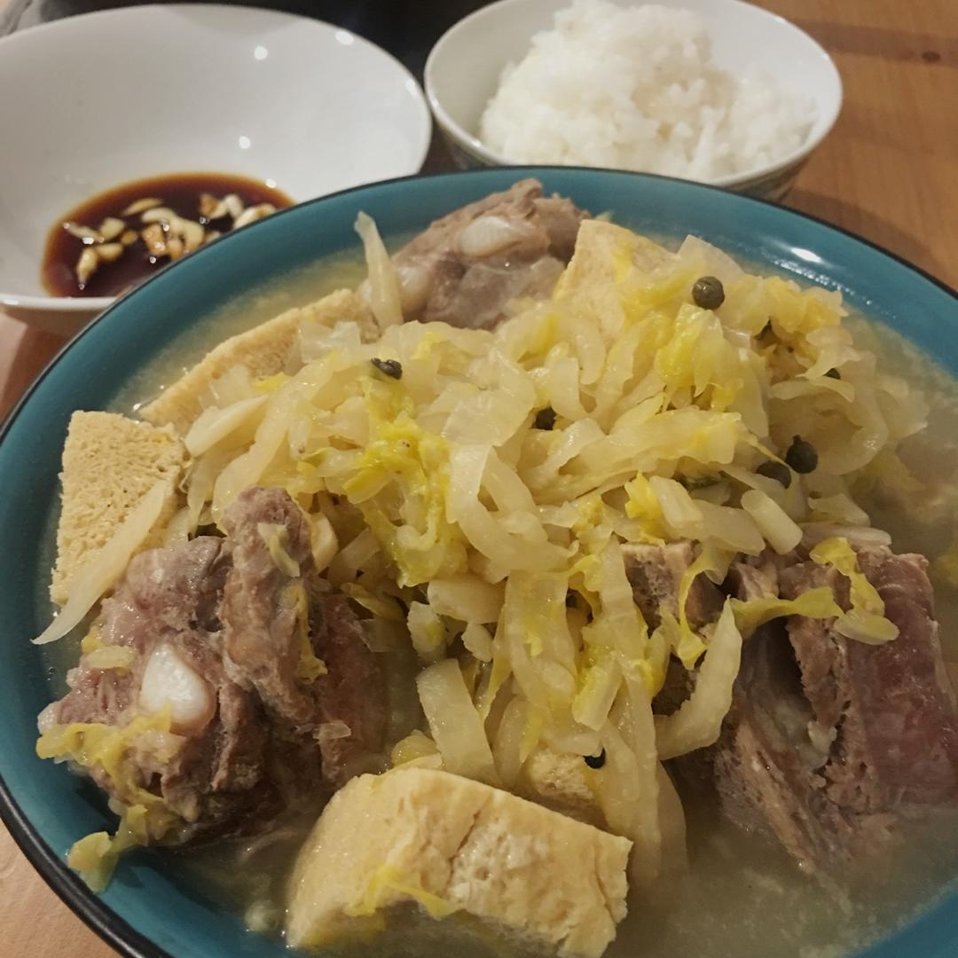 酸菜炖排骨