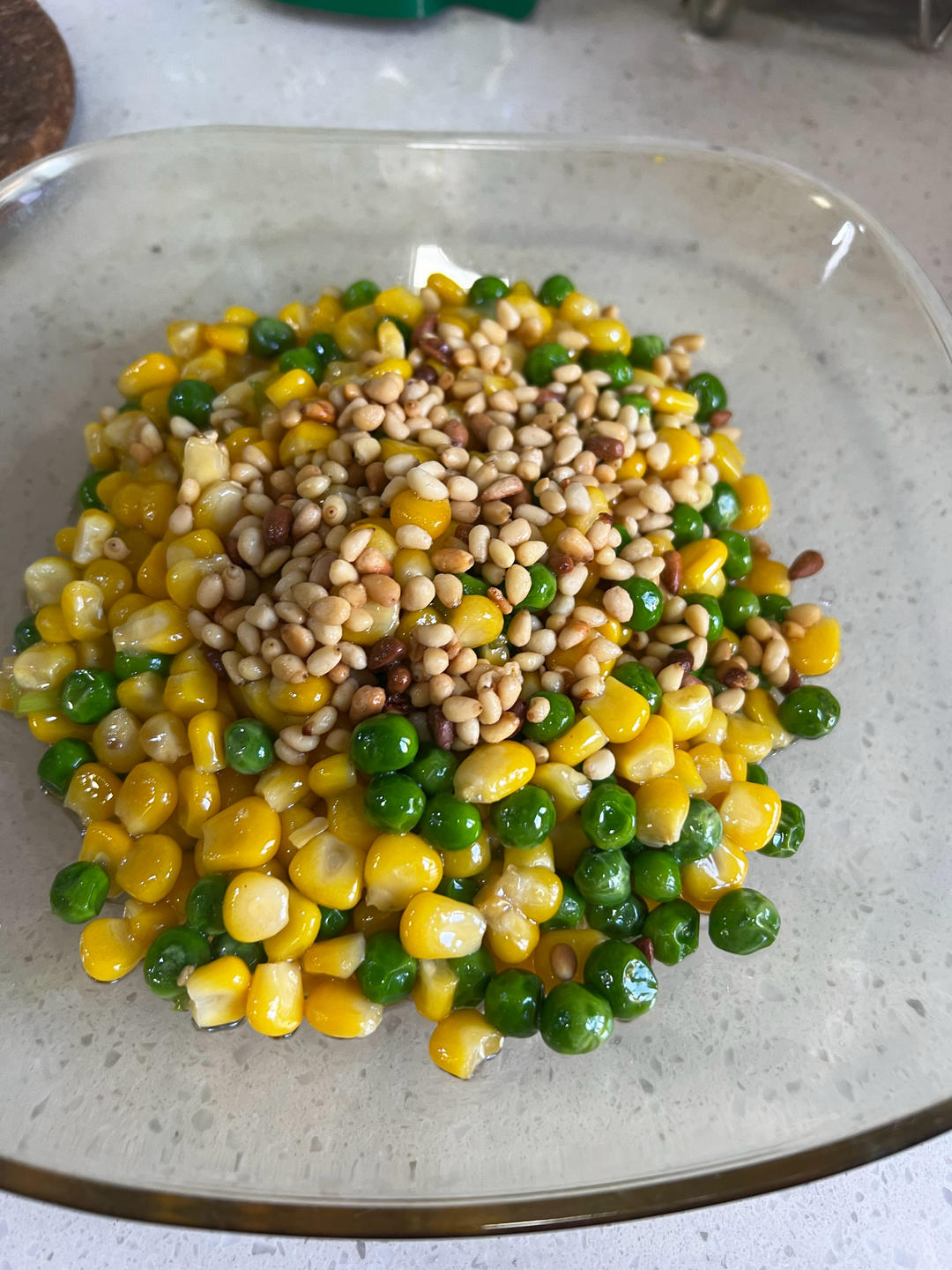 孩子爱吃的松子炒玉米