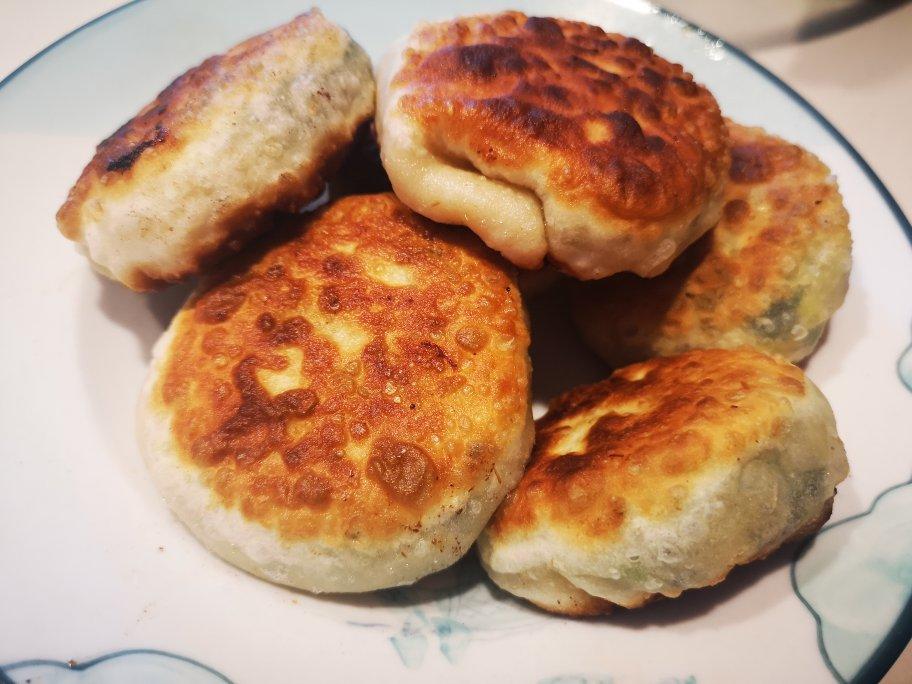 水煎包（韭菜）Fried Dumplings