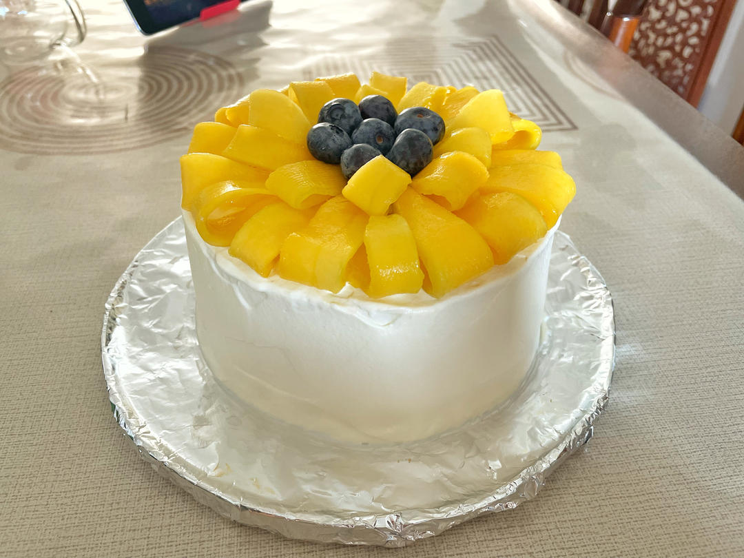 芒果奶油蛋糕