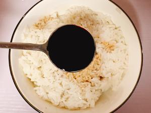 ㊙️解锁好吃到哭的剩米饭吃法！韩式炒饭的做法 步骤3