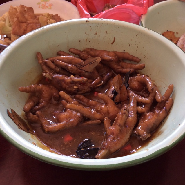 卤鸡脚