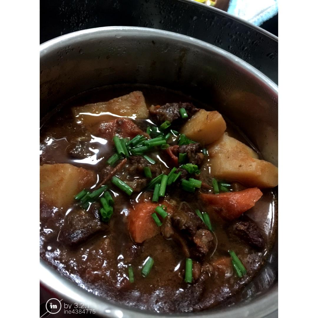 土豆炖牛肉