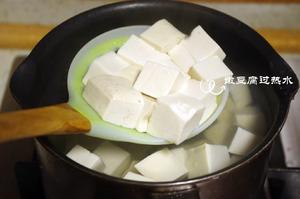 牛肉“酱”烧豆腐的做法 步骤3