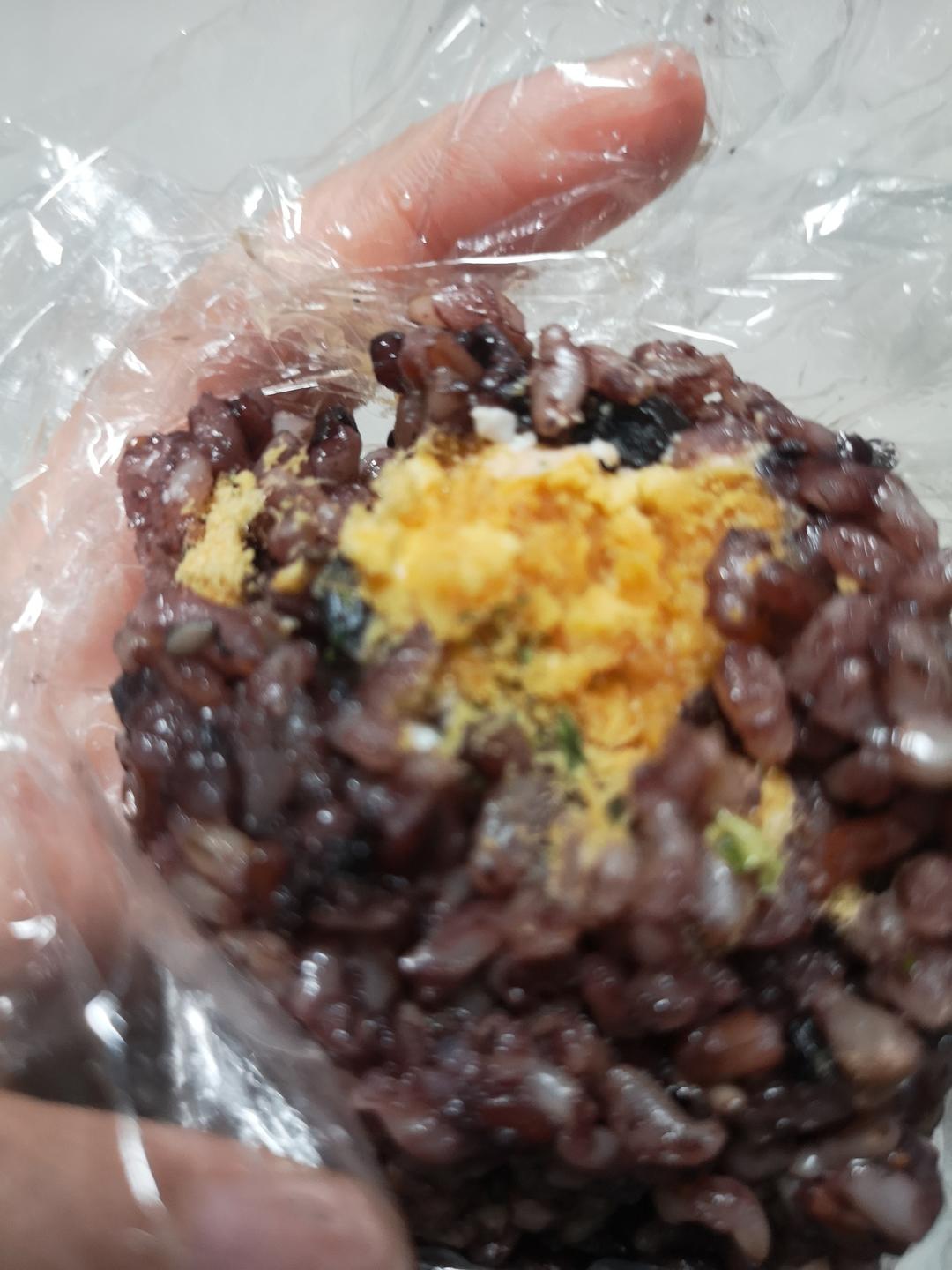 土豆腊肠焖饭【电磁炉食谱11月】