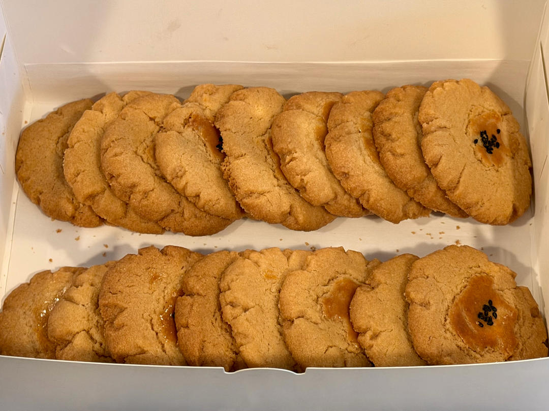 轻轻一按就碎掉的原味桃酥（不输猪油版）